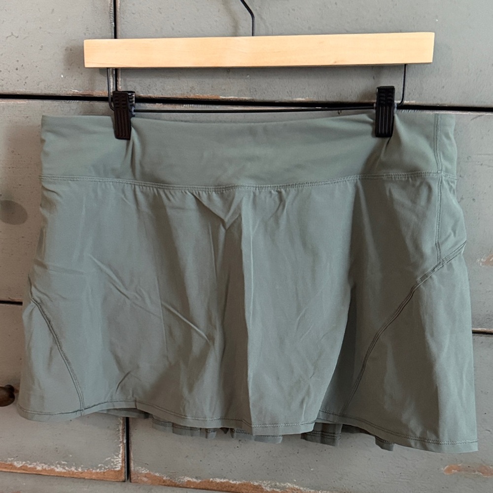 CRZ yoga Women’s Olive Green Active Skort size L